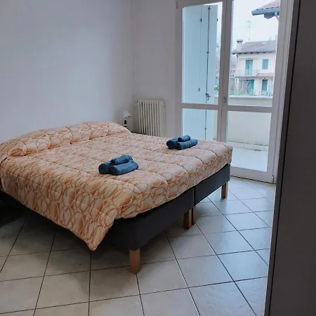 Posizione Con Posto Auto E Giardino * Ravenna