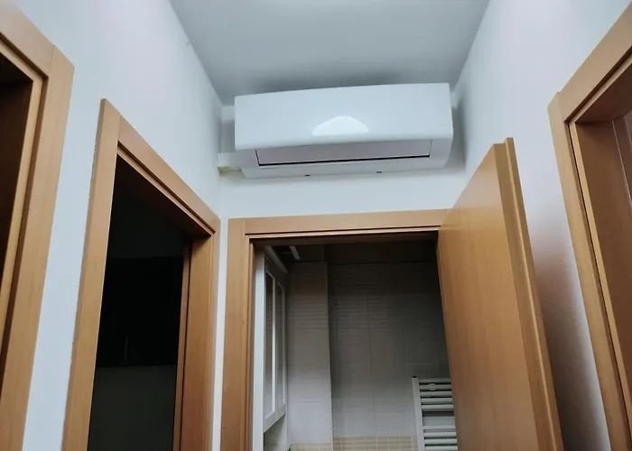 Lägenhet Posizione Con Posto Auto E Giardino